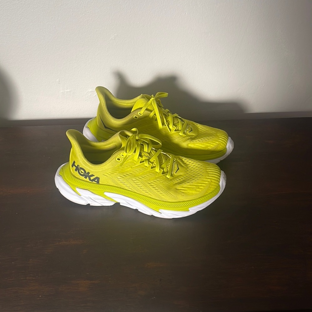 Hoka Clifton Edge size 9 womens yellow running shoes, hoka one one